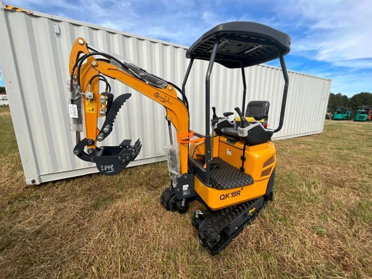 unused-cfg-qk18r-mini-excavator-(rato-image-1