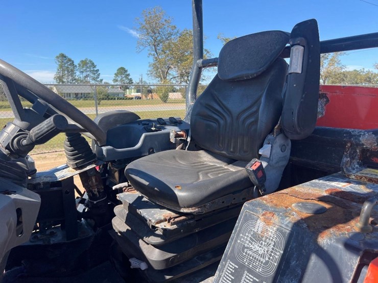 2019-kubota-r630-image-25