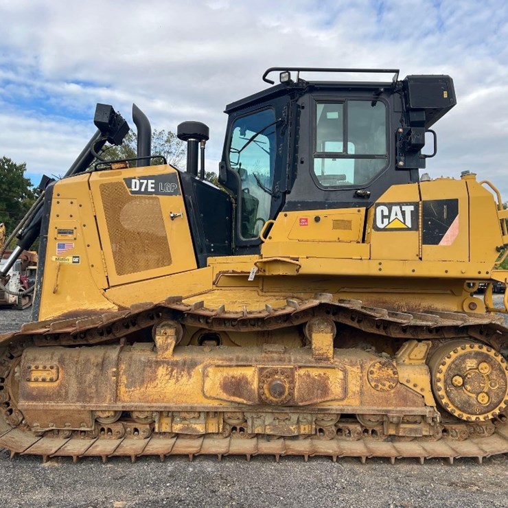 2015 CATERPILLAR D7E LGP