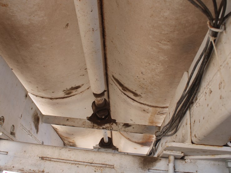 #2044-•-#2044---harsh-303h-feed-mixer-wagon-image-24