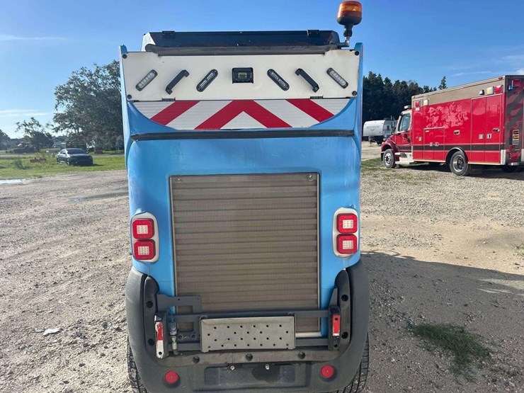 2020-mathieu-mc210-azura-flex-street-sweeper-image-22