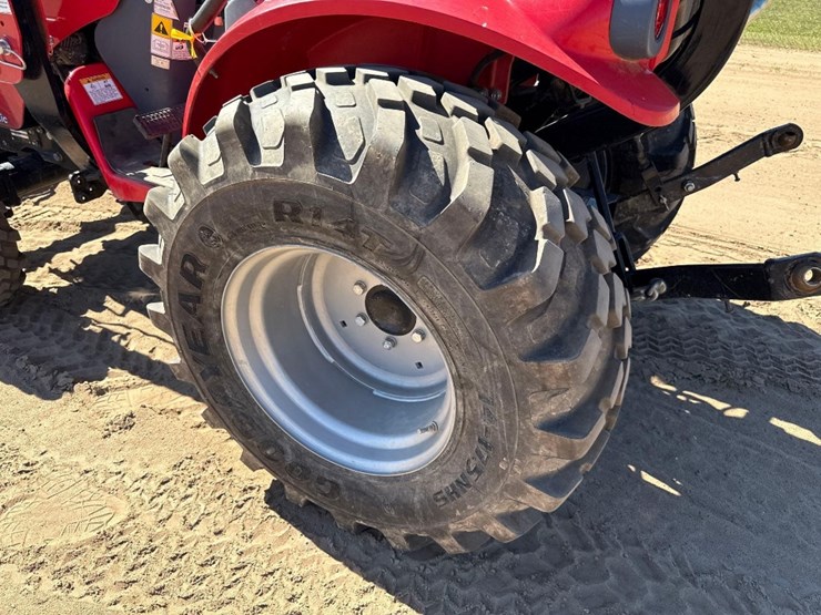 rural-king-rk25h-tractor-image-9