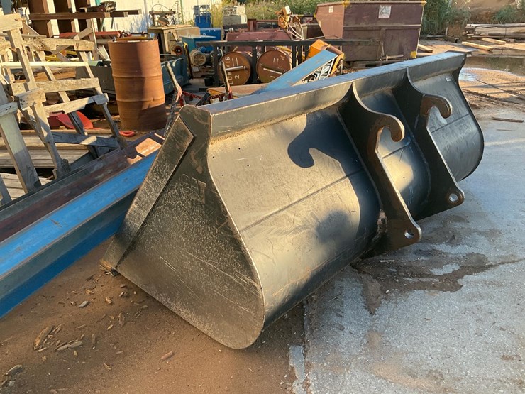 #237-•-cat-loader-bucket-image-2