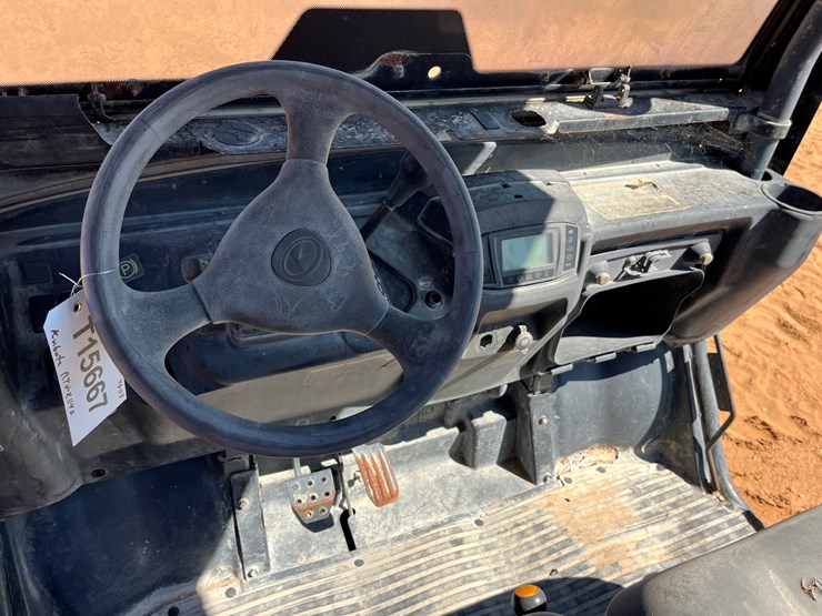 2016-kubota-rtvx1140-image-10