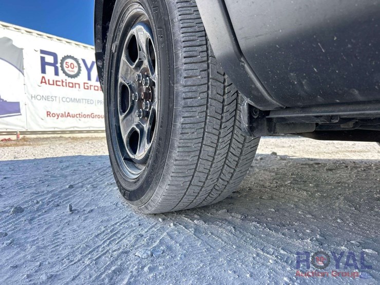 2016-ford-explorer-image-26