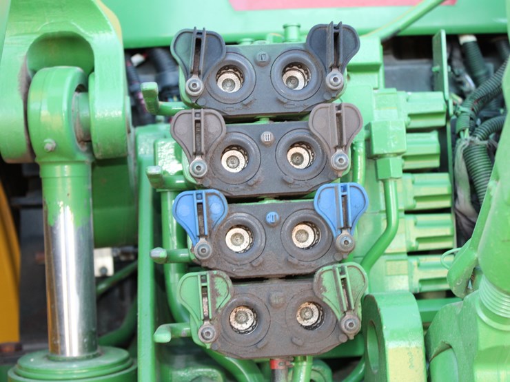 john-deere-r-image-31