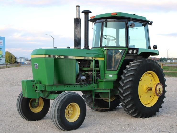 john-deere-4440-image-50