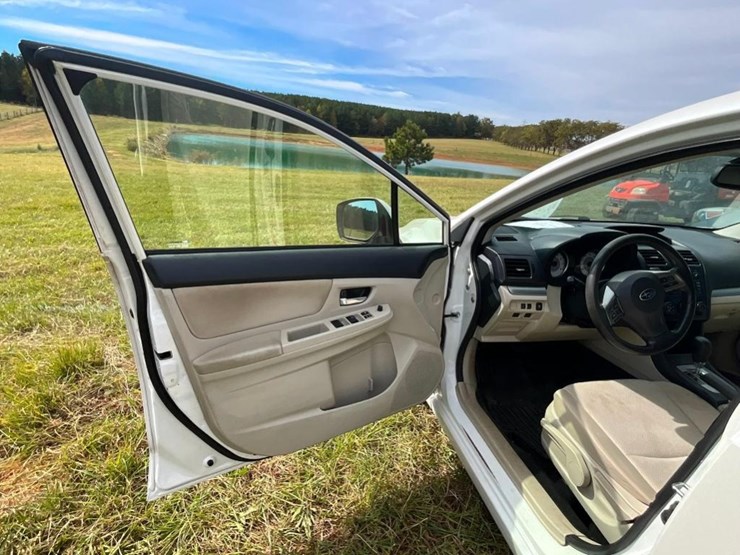 2014-subaru-impreza-(awd,-at,-2.0l,-miles-image-11