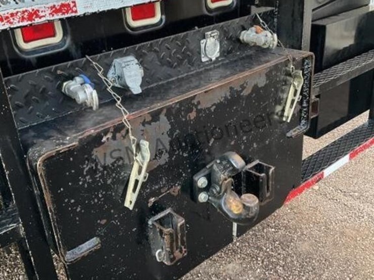 2008-international-7400-image-10