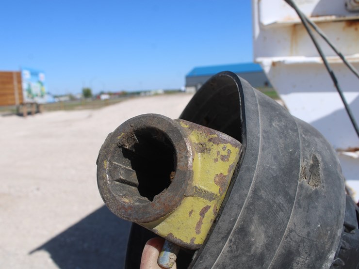 #2044-•-#2044---harsh-303h-feed-mixer-wagon-image-6