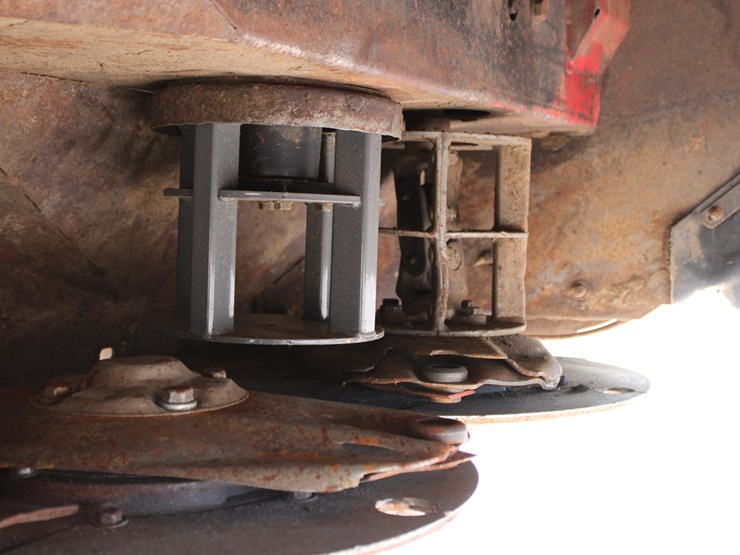 #2065-•-#2065---mf-hesston-wr-9770-swather-image-48