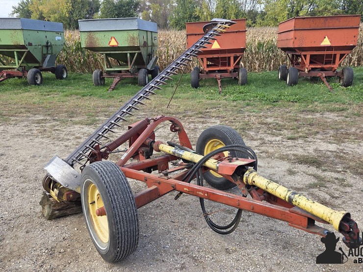 new-holland-456-image-3