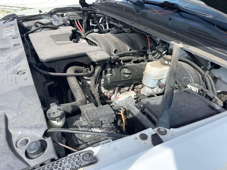 2018-chevrolet-tahoe-image-8