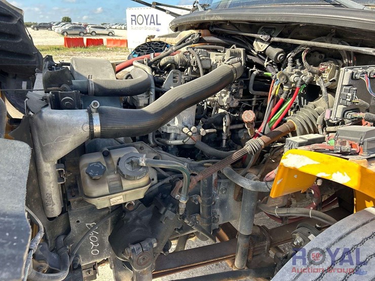 2009-freightliner-b2-image-7