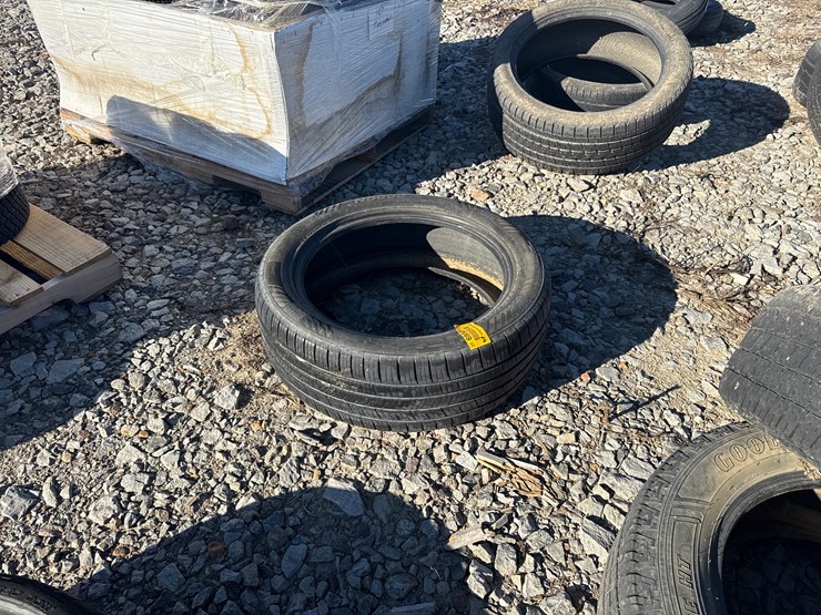 #6950-•-(1)-245/50r20-tire-inv#-6950-image-1