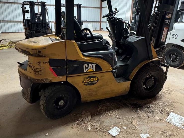 caterpillar-dp25n-image-2