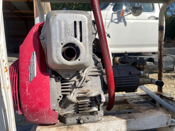 #1039-•-single-axle-water-pump-trailer-image-31