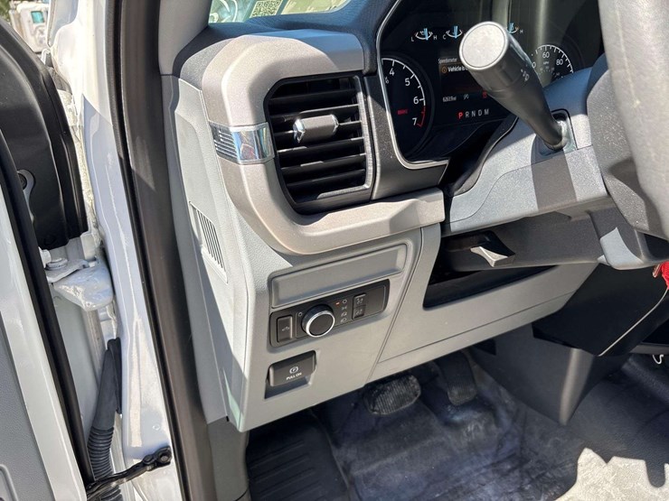 2023-ford-f150-image-16