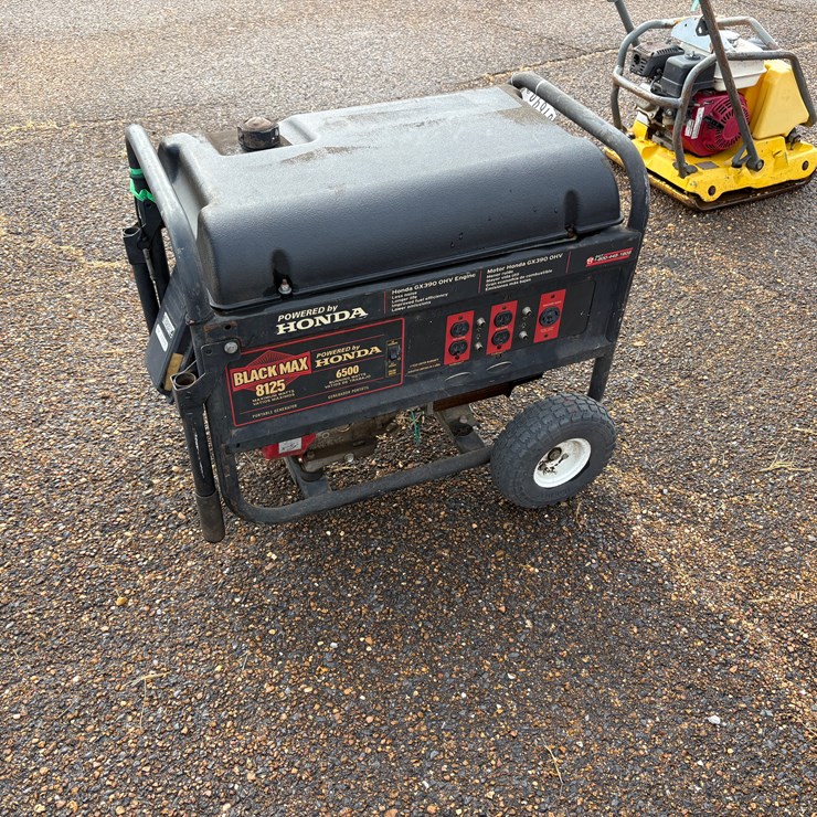 #6940 • Honda Generator