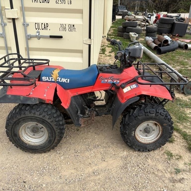SUZUKI QUADRUNNER 250