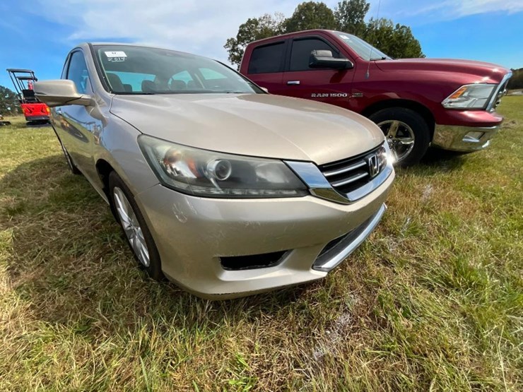 2014-honda-accord-(at,-v6,-3.5l,-miles-image-2