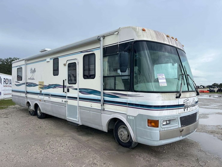 1998-national-rv-tropi-cal-t/a-35ft-class-a-motorhome-image-2