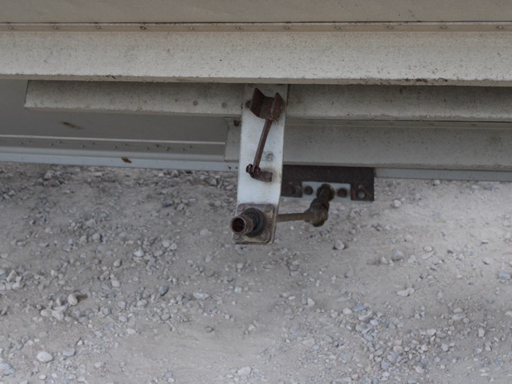 #2079-•-#2079-1981-barret-42ft-super-hopper-bottom-trailer-image-11