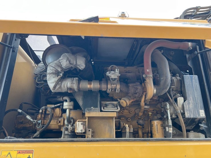 2017-caterpillar-m316f-image-31