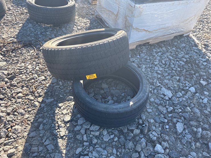#2808-•-lot-of-(2)-tires-inv#-2808-image-3