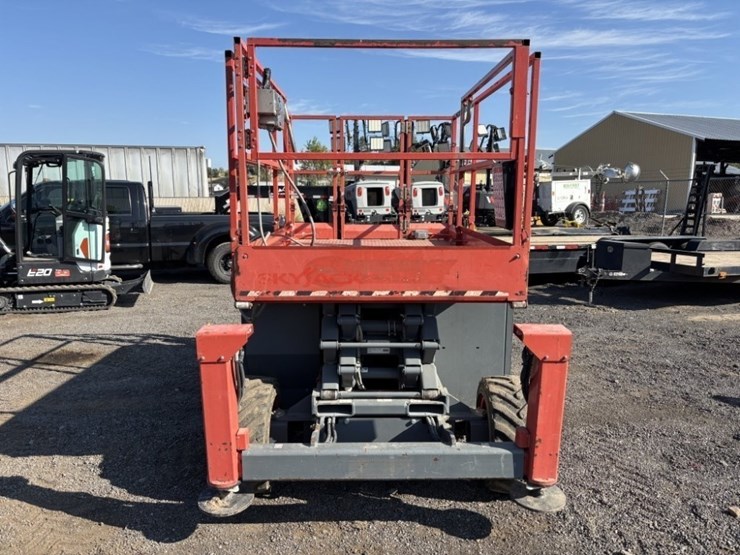 skyjack-sj6826rt-image-8