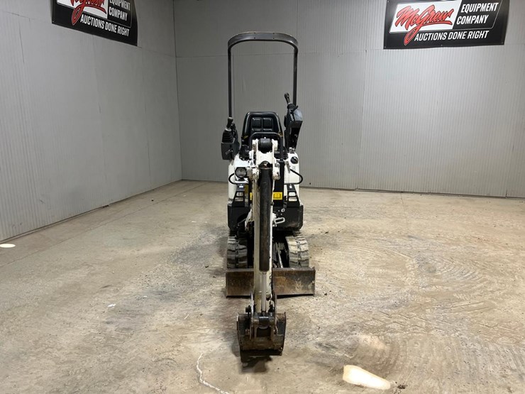 2022-bobcat-e10-image-8