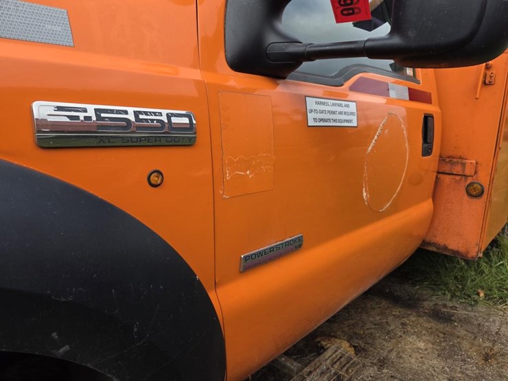 2005-ford-f550-xl-image-14