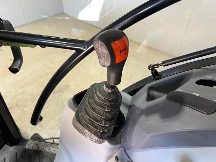 new-holland-t4.75-image-24