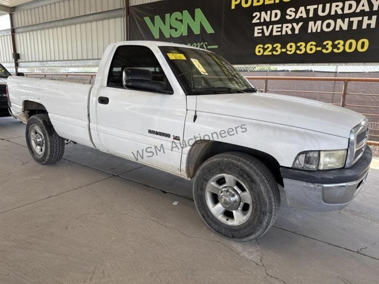 2001-dodge-ram-2500-image-2