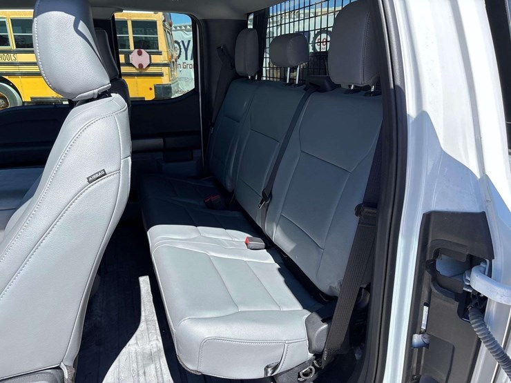 2023-ford-f150-image-28