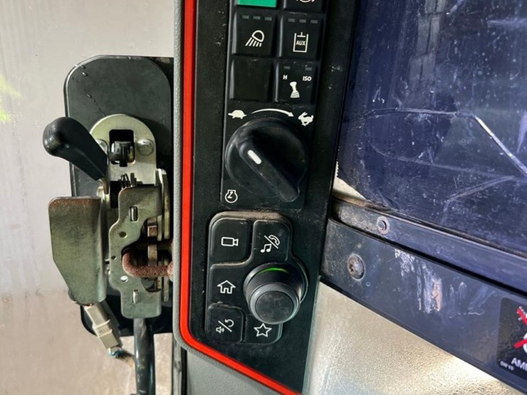 2023-bobcat-t66-image-26