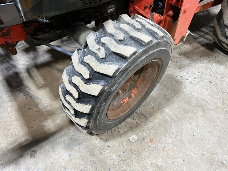 kubota-l3710-image-12