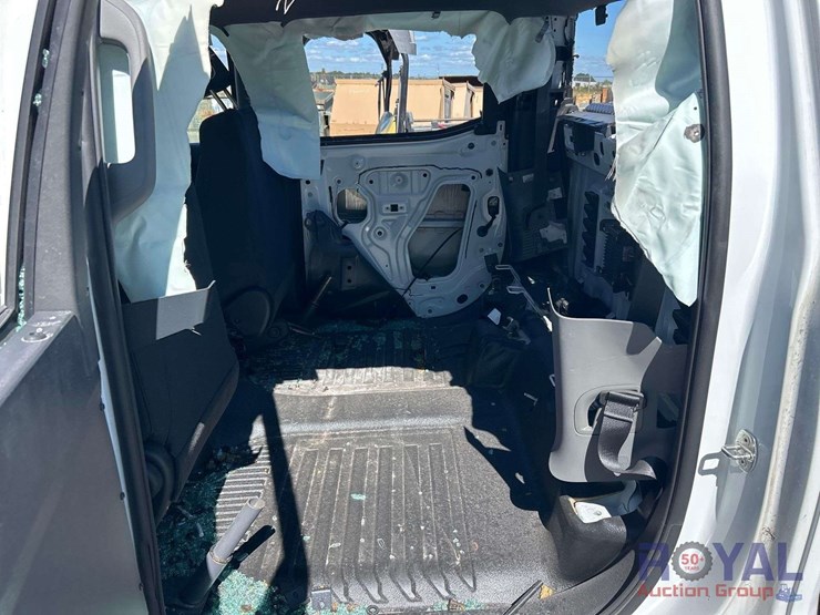 2021-chevrolet-silverado-image-12