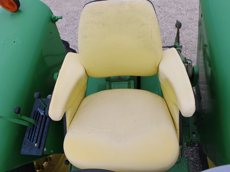 john-deere-4520-image-37