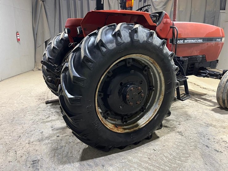 case-ih-5140-image-15