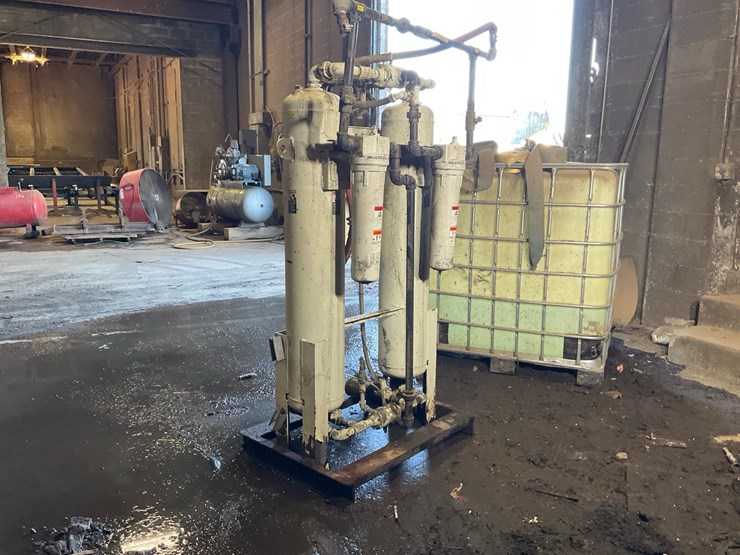 #151-•-ingersol-rand-air-dryer-image-16