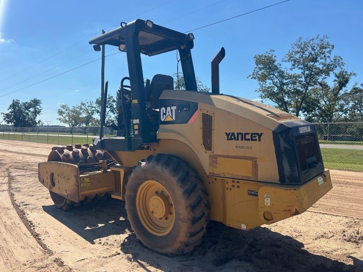 caterpillar-cp44-image-2