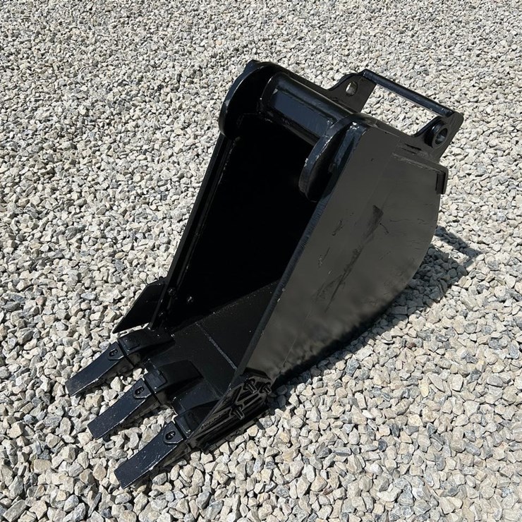 12" X-Change Bucket For A Bobcat Excavator