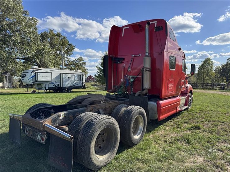2005-peterbilt-387-image-7