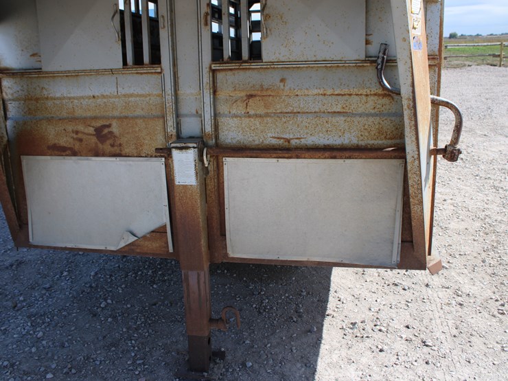 1994-titan-trailer-image-24