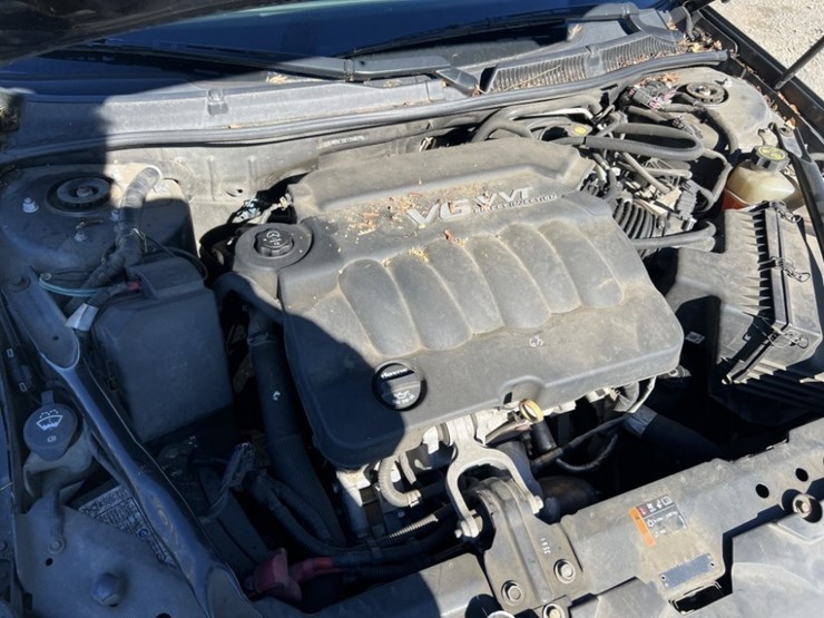 2012-chevrolet-impala-sedan-image-9