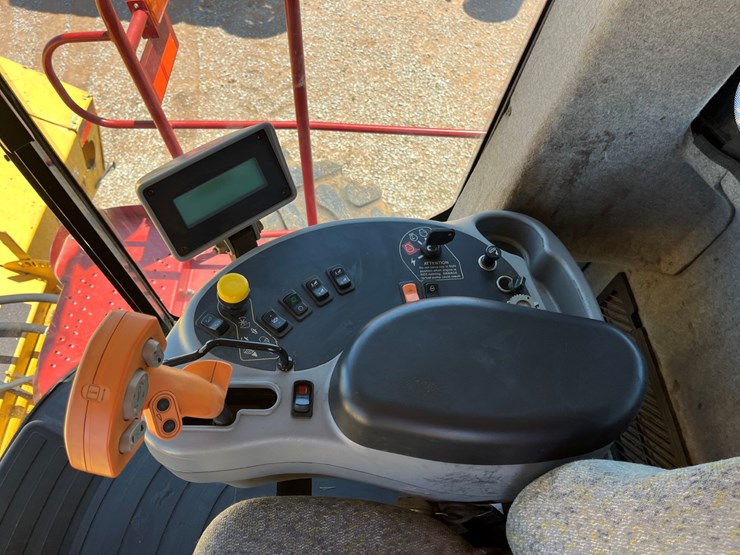 2009-new-holland-h8060-image-27