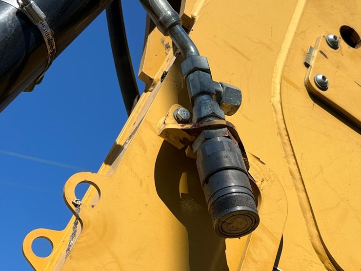 caterpillar-430e-image-19