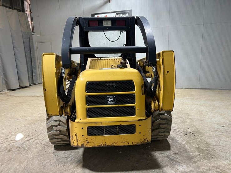 john-deere-270-image-4