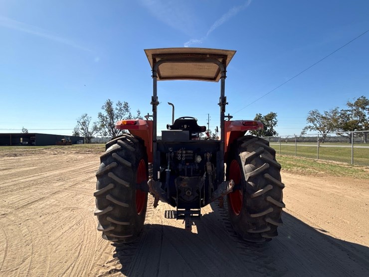 kubota-m955-dual-speed-tractor-image-7